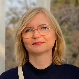 Елена Вивас